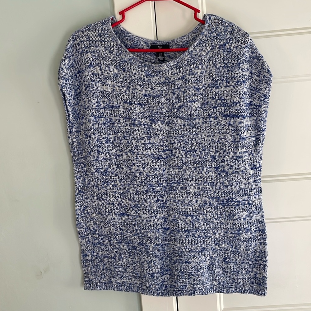 Gently Worn GAP Blue and White Sweater Size XS